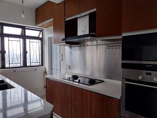 Happy Valley - Villa Rocha Block A 03