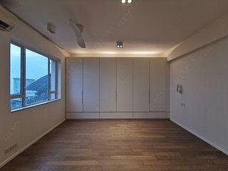 The Peak - Vivian Court 02