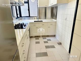 Mid Levels Central - Elegant Terrace 05