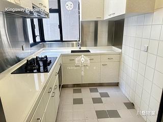 Mid Levels Central - Elegant Terrace 06