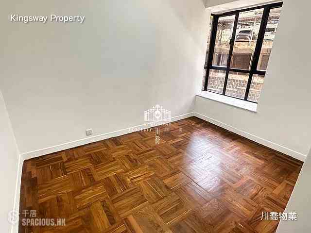 Mid Levels Central - Elegant Terrace 09