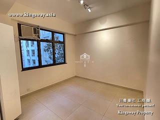 Mid Levels Central - Tak Mansion 04