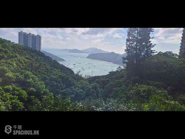 Repulse Bay - Sea Cliff Mansions 01