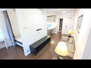 Poho - 170-172, Hollywood Road 02
