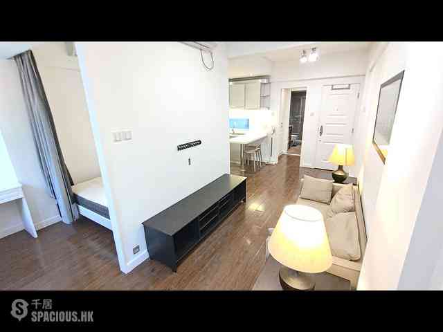 Poho - 170-172, Hollywood Road 02