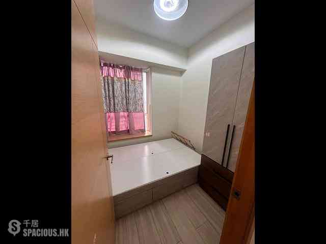 Quarry Bay - The Orchards Block 2 07