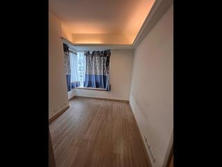 Quarry Bay - The Orchards Block 2 08