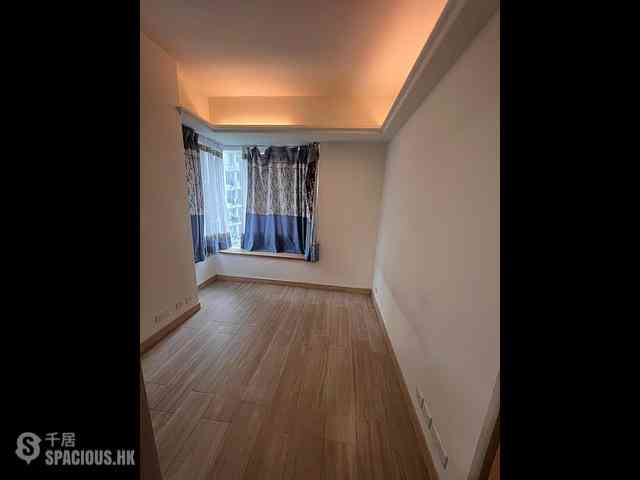 Quarry Bay - The Orchards Block 2 08