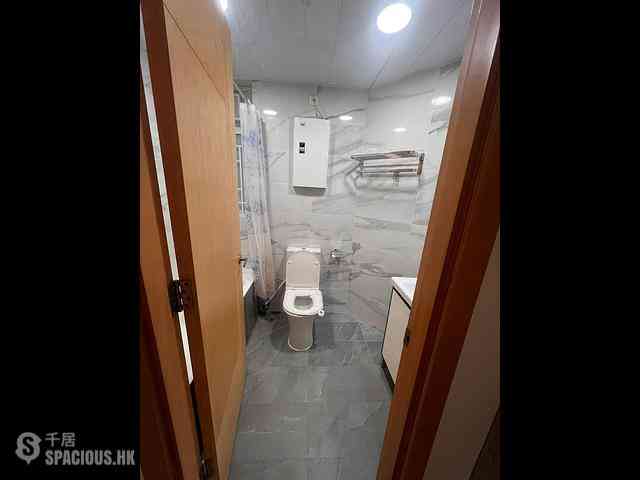 Quarry Bay - The Orchards Block 2 09