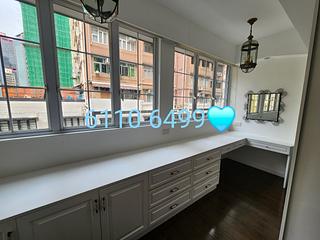 Poho - 170-172, Hollywood Road 02