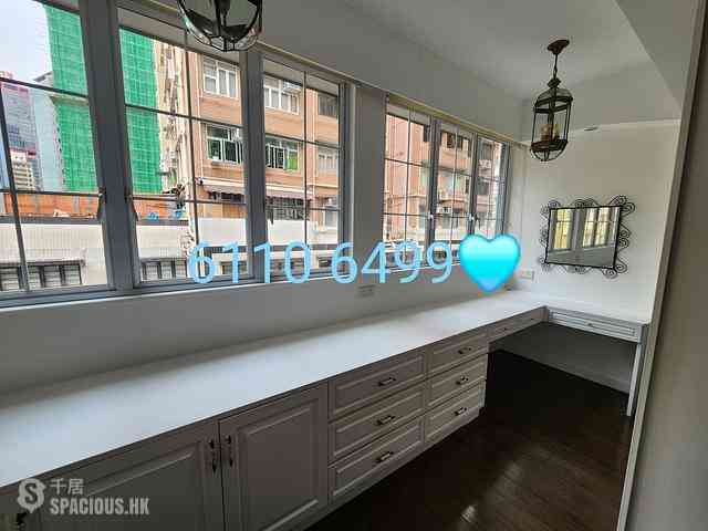 Poho - 170-172, Hollywood Road 02