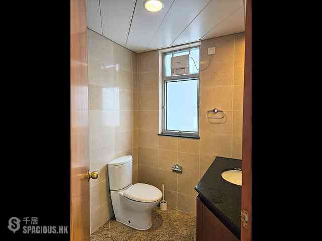 West Kowloon - Sorrento Phase 1 Block 5 05