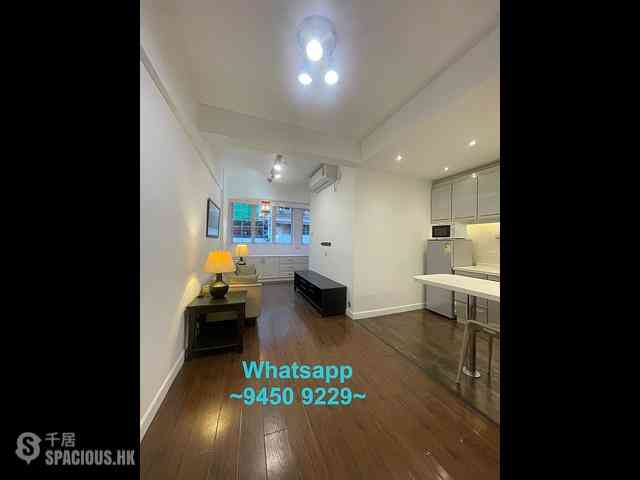Poho - 170-172, Hollywood Road 01