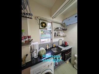 Sheung Wan - 62-64, Queen's Road West 12