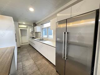 Stubbs Road - Leon Court 04