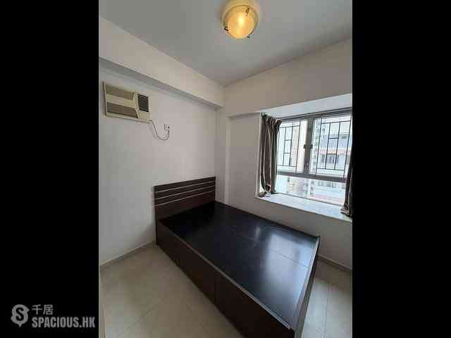 Kennedy Town - Shun On Building 04