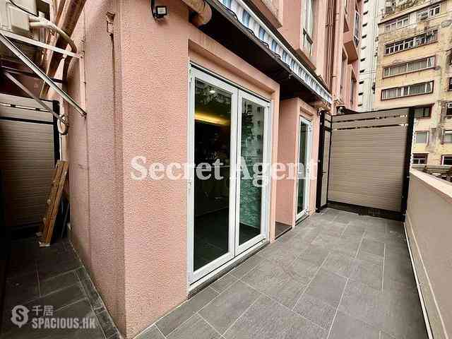 Sai Ying Pun - Wah Fai Court 04