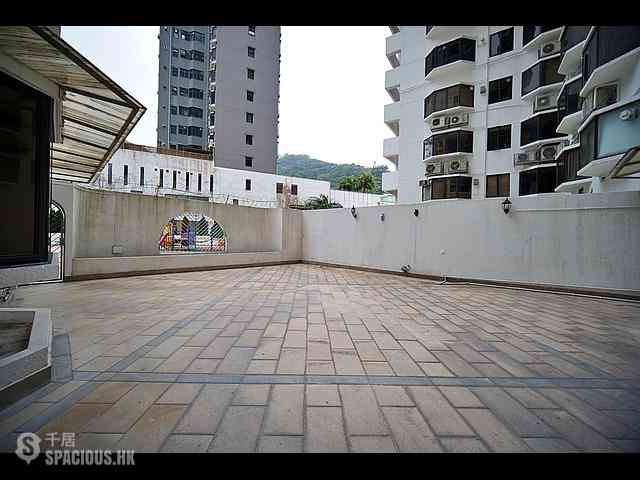 Repulse Bay - South Bay Towers 08