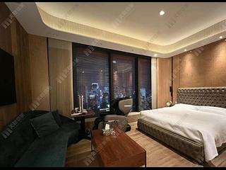 Mid Levels Central - Gramercy 06
