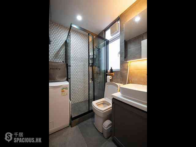 Kennedy Town - Houston Court 04