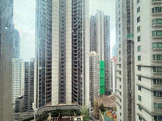 Mid Levels Central - Robinson Place 03