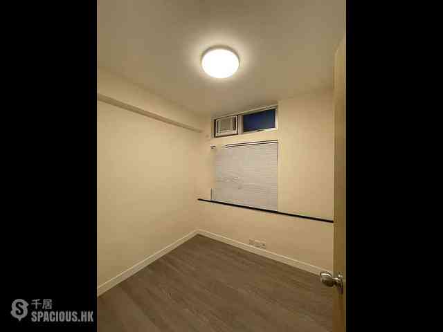 Ap Lei Chau - South Horizons Phase 2 Yee Tsui Court (Block 16) 10