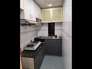 Tsuen Wan - Luk Yeung Sun Chuen 18