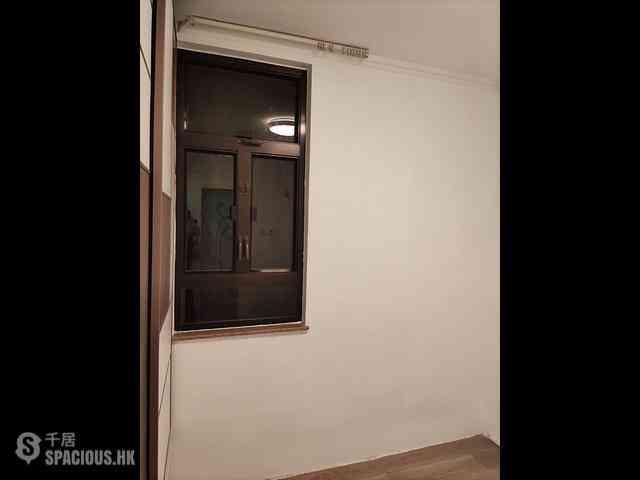 Tsuen Wan - Luk Yeung Sun Chuen 22