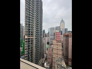 Wan Chai - The Avenue Phase 1 Block 5 02