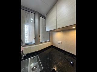 Wan Chai - The Avenue Phase 1 Block 5 04