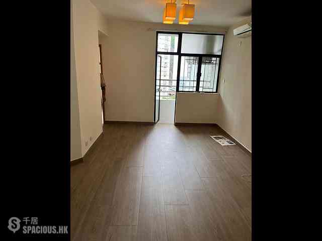 Tai Hang - Dragon Centre Block 1 02