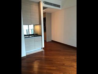 Wan Chai - The Avenue Phase 2 Block 2 03