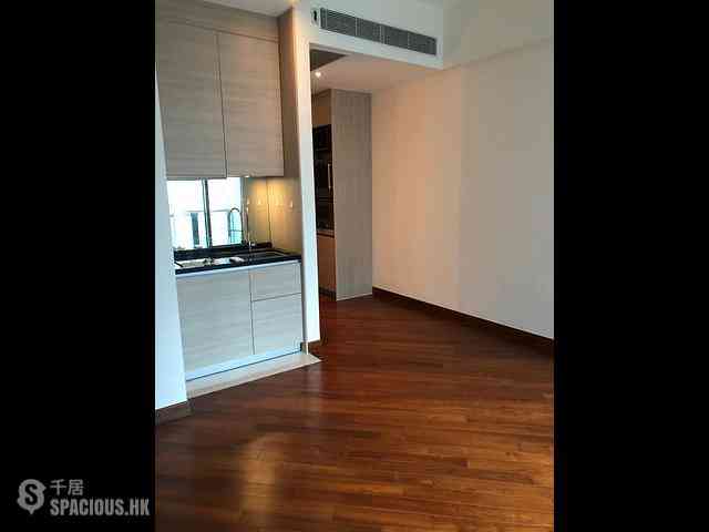 Wan Chai - The Avenue Phase 2 Block 2 03