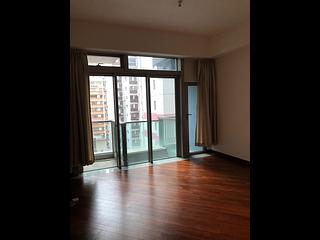 Wan Chai - The Avenue Phase 2 Block 2 04