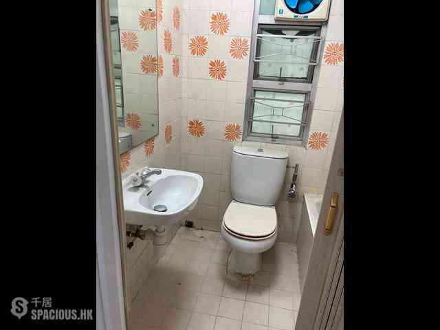 Sheung Wan - Midland Centre Block A 07
