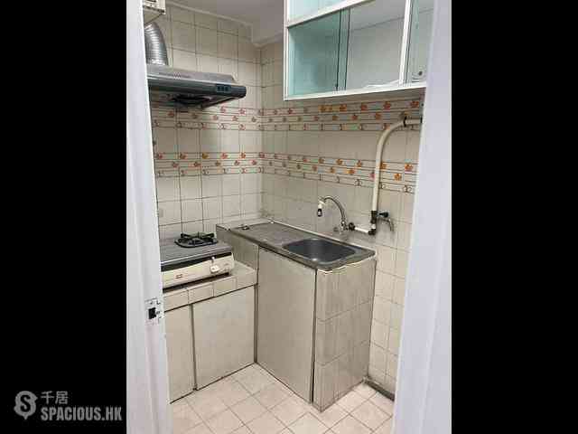 Sheung Wan - Midland Centre Block A 08