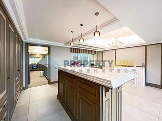 Mid Levels West - Hong Kong Garden 10
