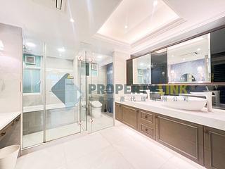 Mid Levels West - Hong Kong Garden 11
