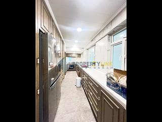 Mid Levels West - Hong Kong Garden 12