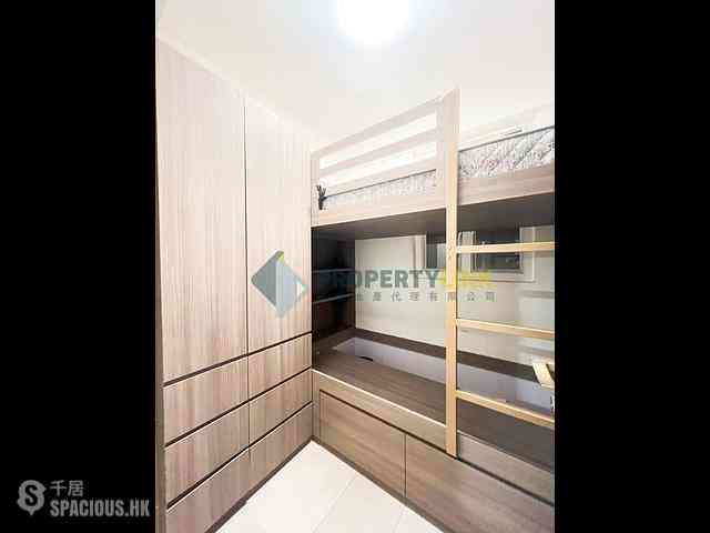 Mid Levels West - Hong Kong Garden 15