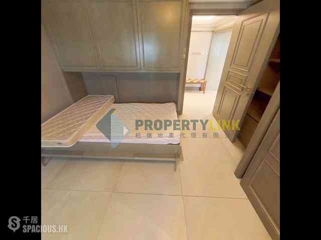Mid Levels West - Hong Kong Garden 17