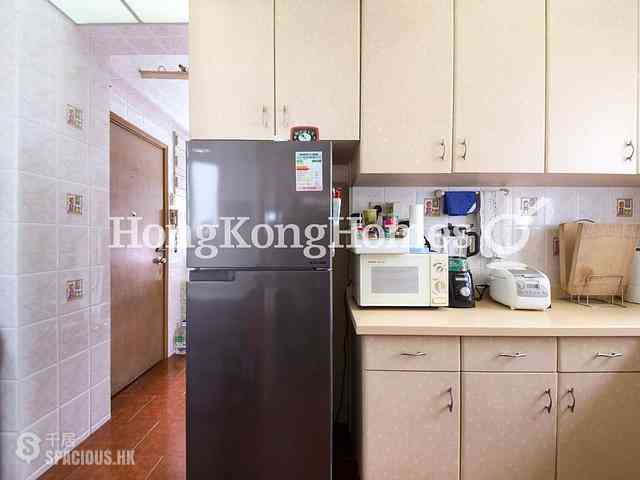 Pok Fu Lam - La Clare Mansion Block B 09