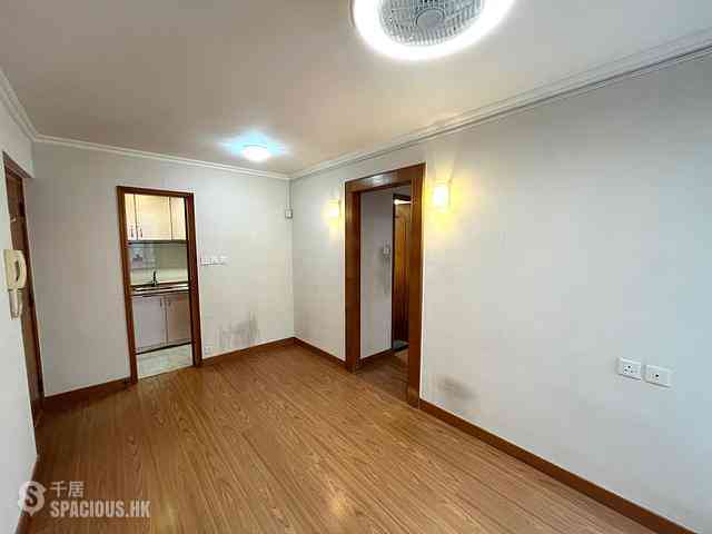 Quarry Bay - Nan Fung Sun Chuen Block 1 03