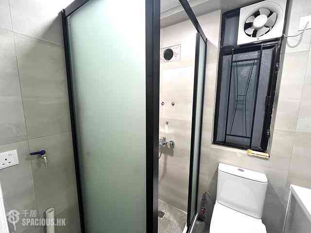 Quarry Bay - Kornhill Block G 12