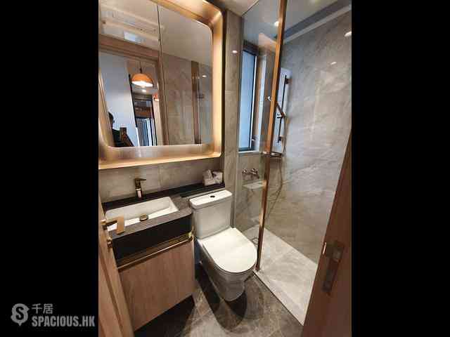 Sai Ying Pun - 9, Eastern Street 12
