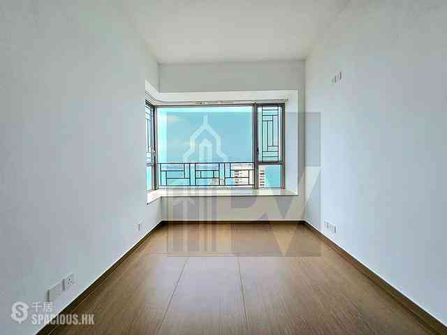 Sai Ying Pun - Island Crest 03