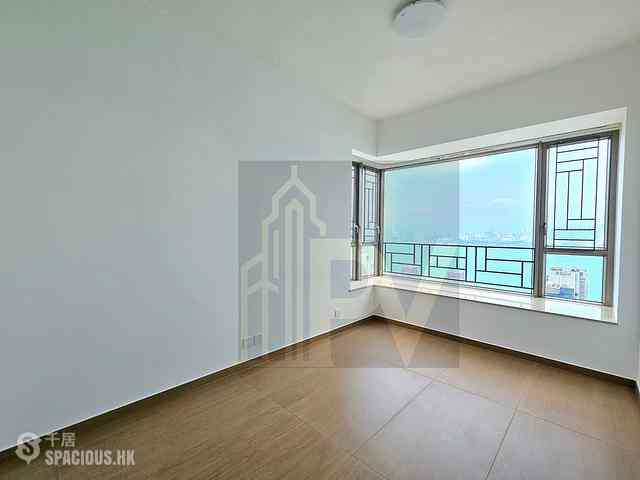 Sai Ying Pun - Island Crest 04