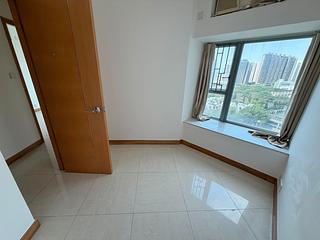 Tung Chung - Coastal Skyline Phase 3 La Rossa 05