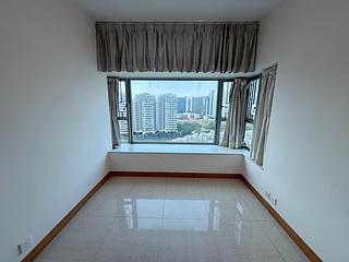 Tung Chung - Coastal Skyline Phase 3 La Rossa 06