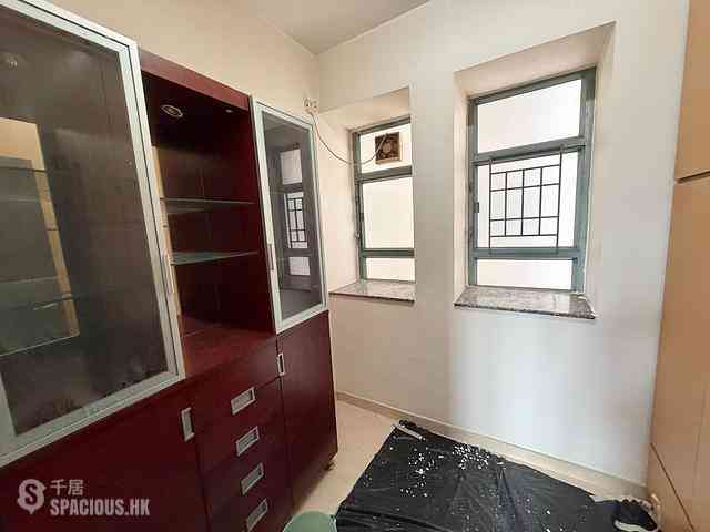 Tung Chung - Tung Chung Crescent 05